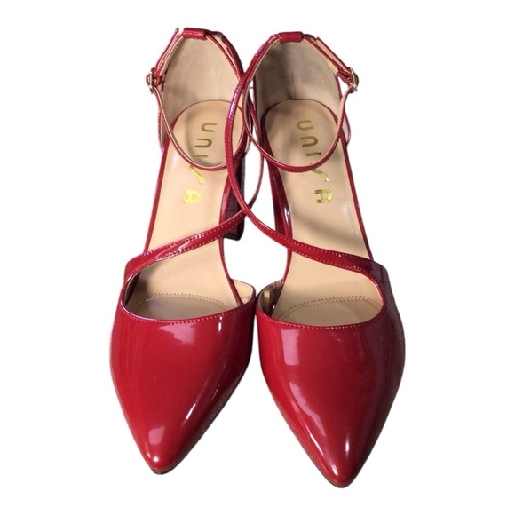 Unisa Red Pointed Toe Block Heel Ankle StrapWomen's Heels size 10 NWOT - Picture 1 of 6